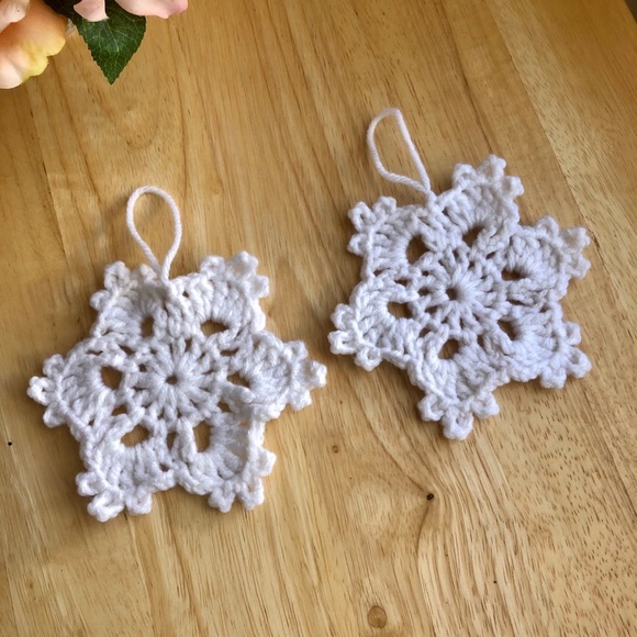 Crochet Snowflake Ornaments (4 pack) - Picture 3 of 7